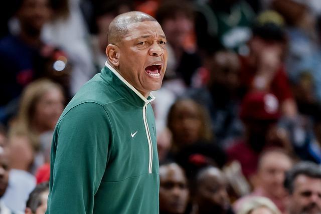 余嘉豪20+7浙江逆转北控 周鹏24分深圳胜宁波