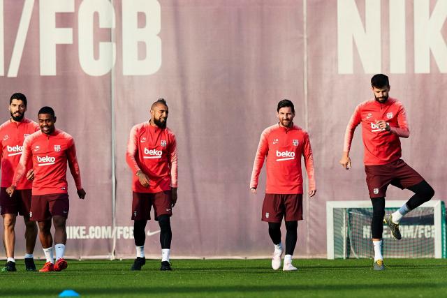 香港屋邨篮球青年访京 名宿马布里现场暖心指导